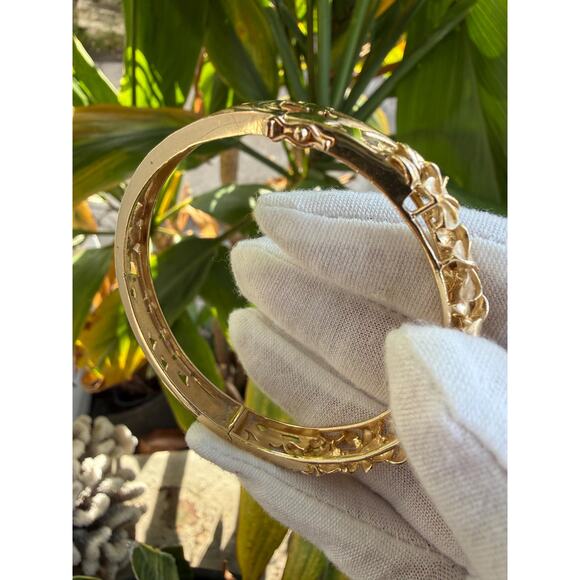 14K Hawaiian Heirloom Plumeria Bracelet Bangle Flower Hawaiian Scroll Size 7 - Picture 12 of 13